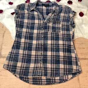 Rock&Republic Plaid Button Down HighLow Shirt